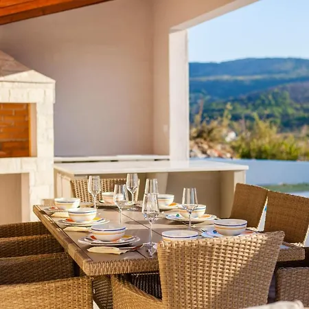 Vila Luxury Casa Dalmare *